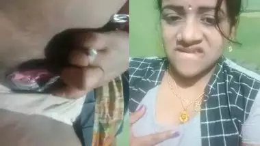 Bhabhi showing pussy with horny expressions