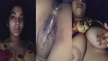 Big boobs Bangla village girl pussy show MMS