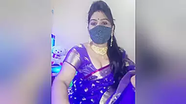 Today Exclusive- Sexy Bhabhi Showing Her Boobs And Pussy Part 3