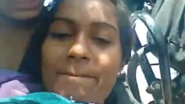 Desi girl boob sucking video captured by her boyfriend