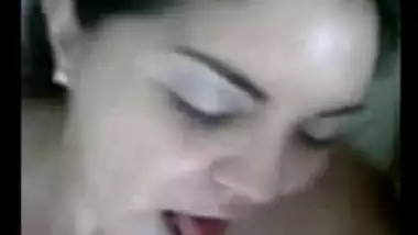 Desi Amatuer Sex Clip Of Delhi Couple’s Late Night Romance