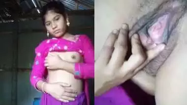 Married Bangladeshi Dehati girl pussy show