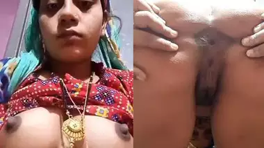 Dehati Desi Bhabhi pussy show on live cam