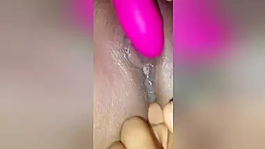 Mallu Wife Anal Fingering And Masterbates With Viberator