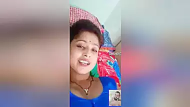 Desi Randi Bhabhi Shows Boobs And Pussy