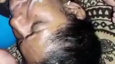 Indian aunty cum facial sex movie scene