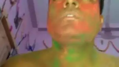 Slim house wife enjoy home sex with her spouse on Holi