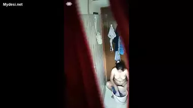 desi bhabhi hidden cam bathing 1