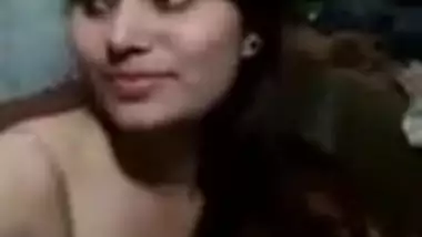 Sexy Desi Girl Showing Her Big Boobs and Wet Pussy