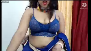 Blue saree hot looks during sexy dance on camera