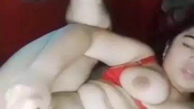 Unsatisfied Sexy Bengali Boudi Masturbating