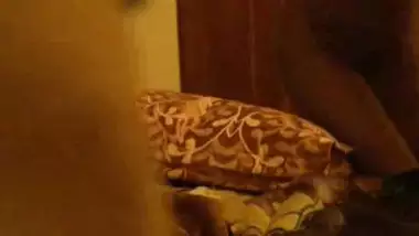 Hot Karachi pathani wife enjoying sex with her...