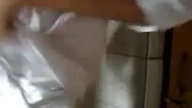 Kolkata GF In Shower - Movies. video2porn2