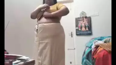 bbw desi bhabhi dress change