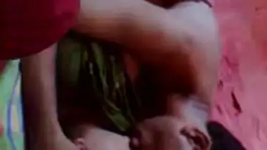 Pune aunty getting boobs squeezed one by one...