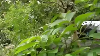 dehradoun ki bhabhi ko forest mai choda