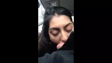 Tamil Slut Sucks White Dick in Car