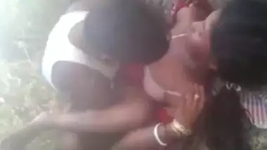 Bihari raand sucking her client cock before...