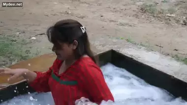 Desi girl indian girl bathing in pool village girl bath