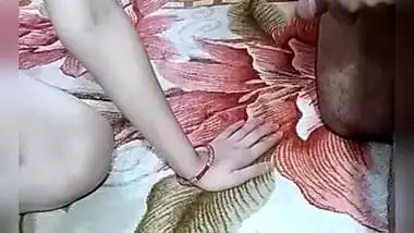 Desi girl Pihu sucking Bf’s dick