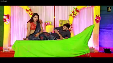 Hot bhojpuri song