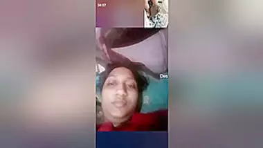 Today Exclusive-desi Bhabhi Showing Her Pussy On Video Call