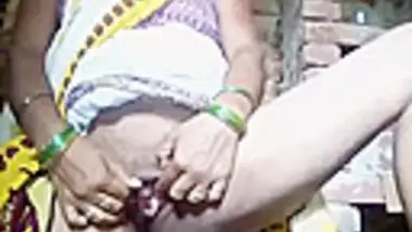 Indian Village Pussy Fingering Bhabhi In Saree