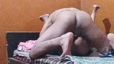 Desi Bhabi devar home alon sex