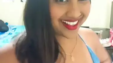 desi girl huge jiggling boobs in blue costume