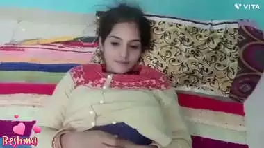 Super sexy desi women fucked in hotel by YouTube blogger, Indian desi girl was fucked her boyfriend