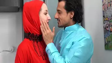 Lover crushes a Hijabi slut in presence of her husband