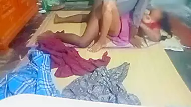 Desi Tamil Priyanka Aunty