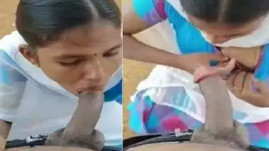 Tamil girl outdoor blowjob with boobs show