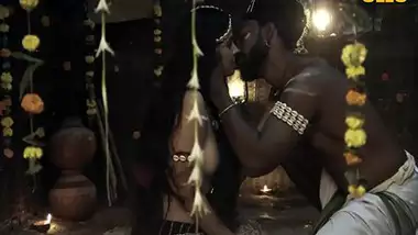 Adivasi xxx video from a couple’s suhagrat night