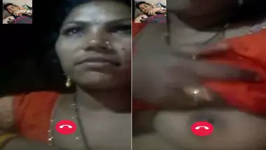 Bhabhi boob show on WhatsApp desi video call