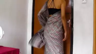 sri lankan beautiful milf fuck with university boy