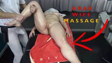 Arab Milf Gets Sensual Romance Massage