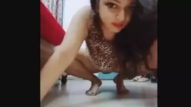 Sexy Bhabhi Nude Dance