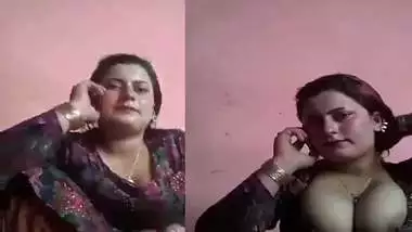 Pakistani bhabhi sex on call showing big boobs