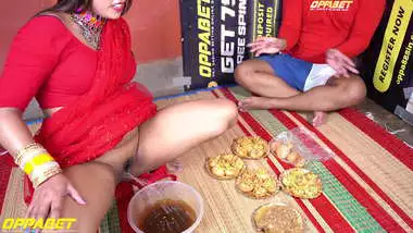 Indian Panipuri Pee Pissing XXX Video Clear in hindi voice