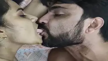 Fucks my GF’s wet pussy in the desi sex video